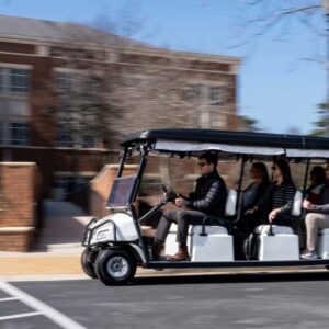 Villager 8 - Club Car