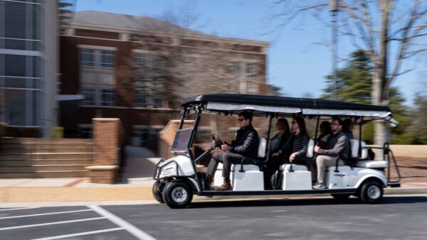 Villager 8 - Club Car
